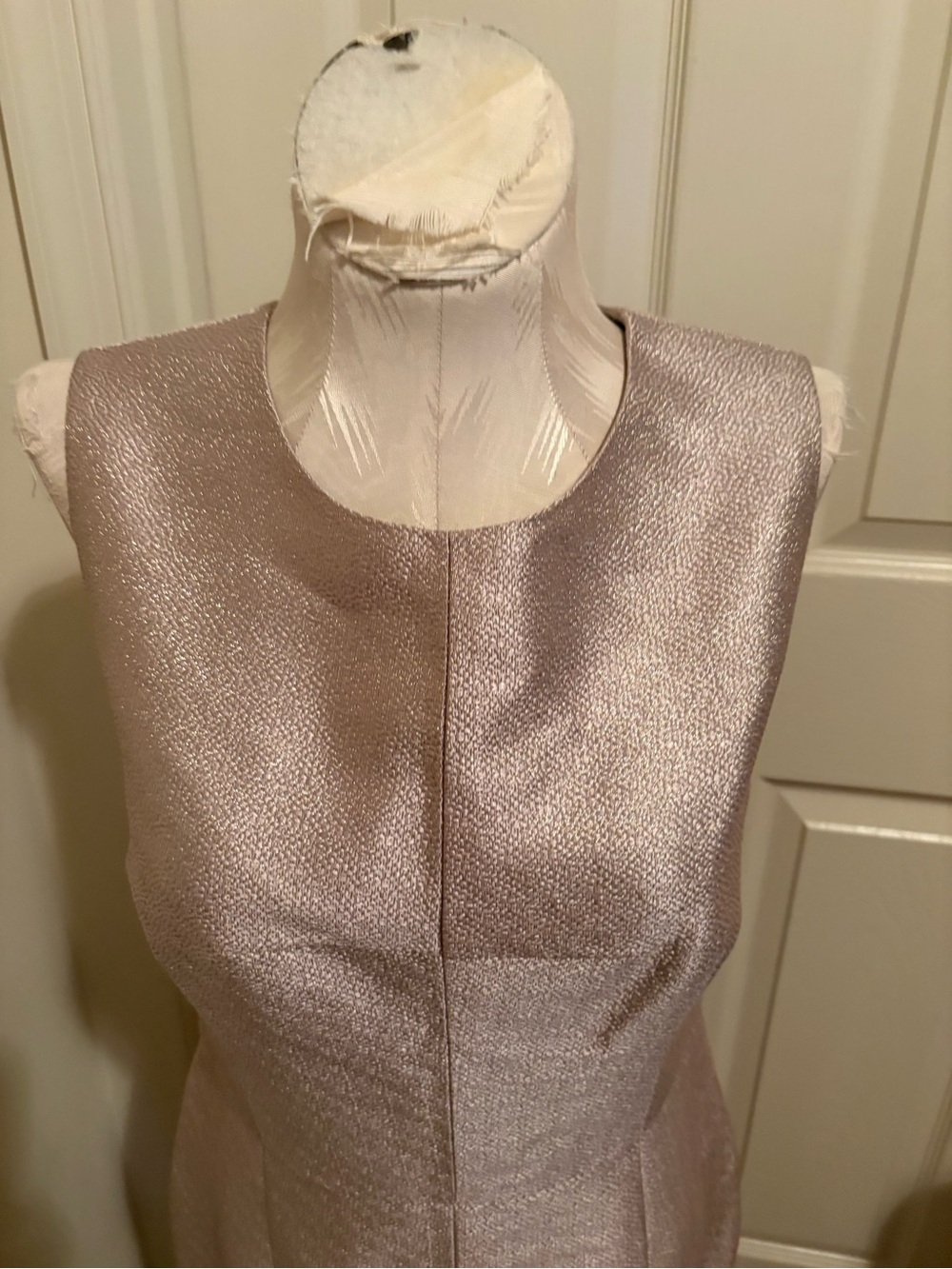 J. Mendel Shimmering Light champagne  glitter Sheath Dress size 10 $910 - Picture 2 of 10